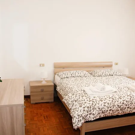 Casa Alle Grazie Appartement *